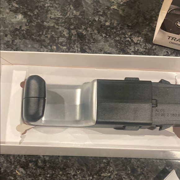 NWT BMW Travel & Comfort System Universal Hook BMW Original Accessory. NWT - Picture 8 of 16